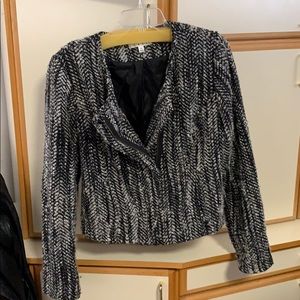 Sold Cabi military style jacket lined EUC, zipper front